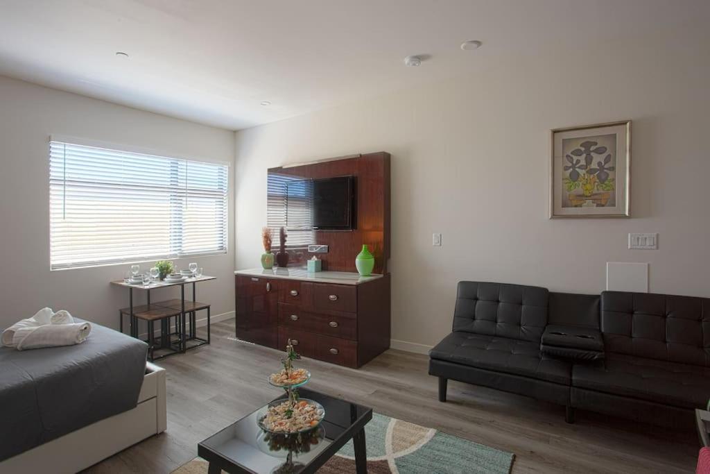 Lovely Studio W Full Kitchen In Heart Of סן דייגו מראה חיצוני תמונה